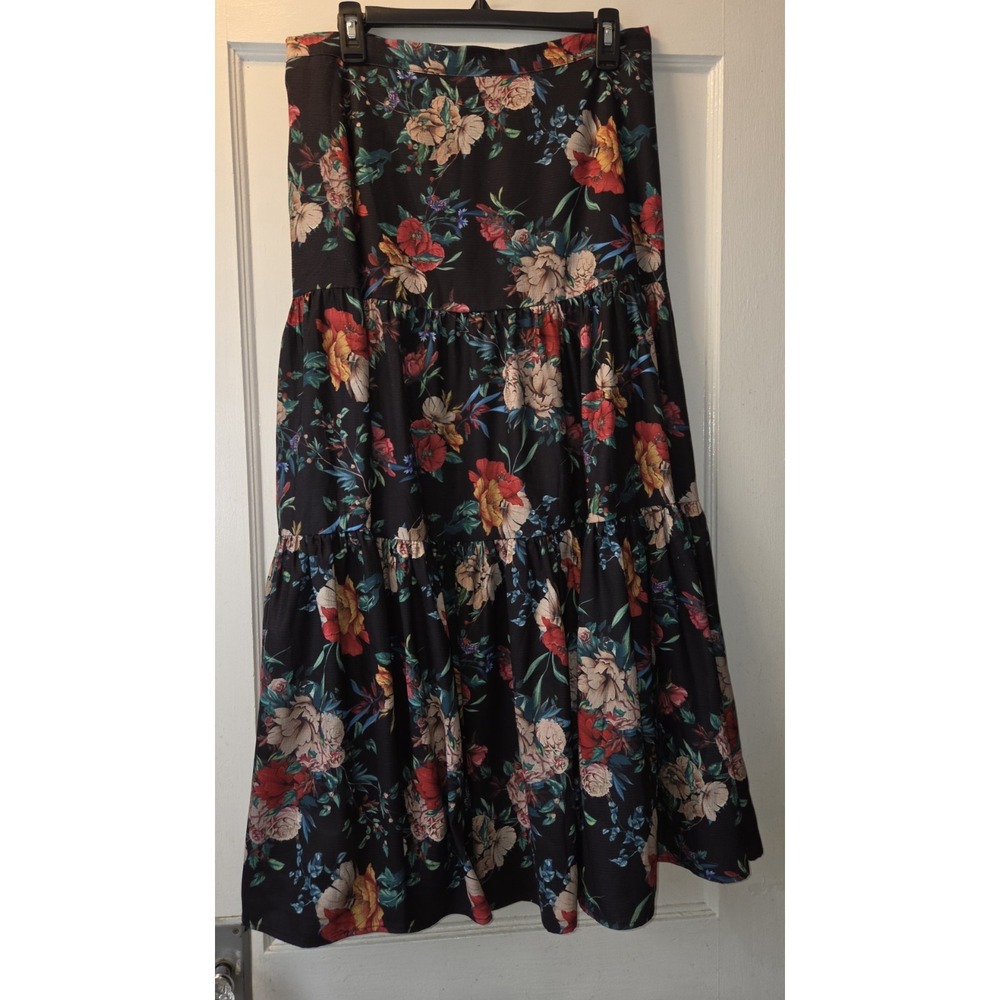 Parcelle Floral Ruffled Maxi Skirt. Black. Heavy. Lined. 10